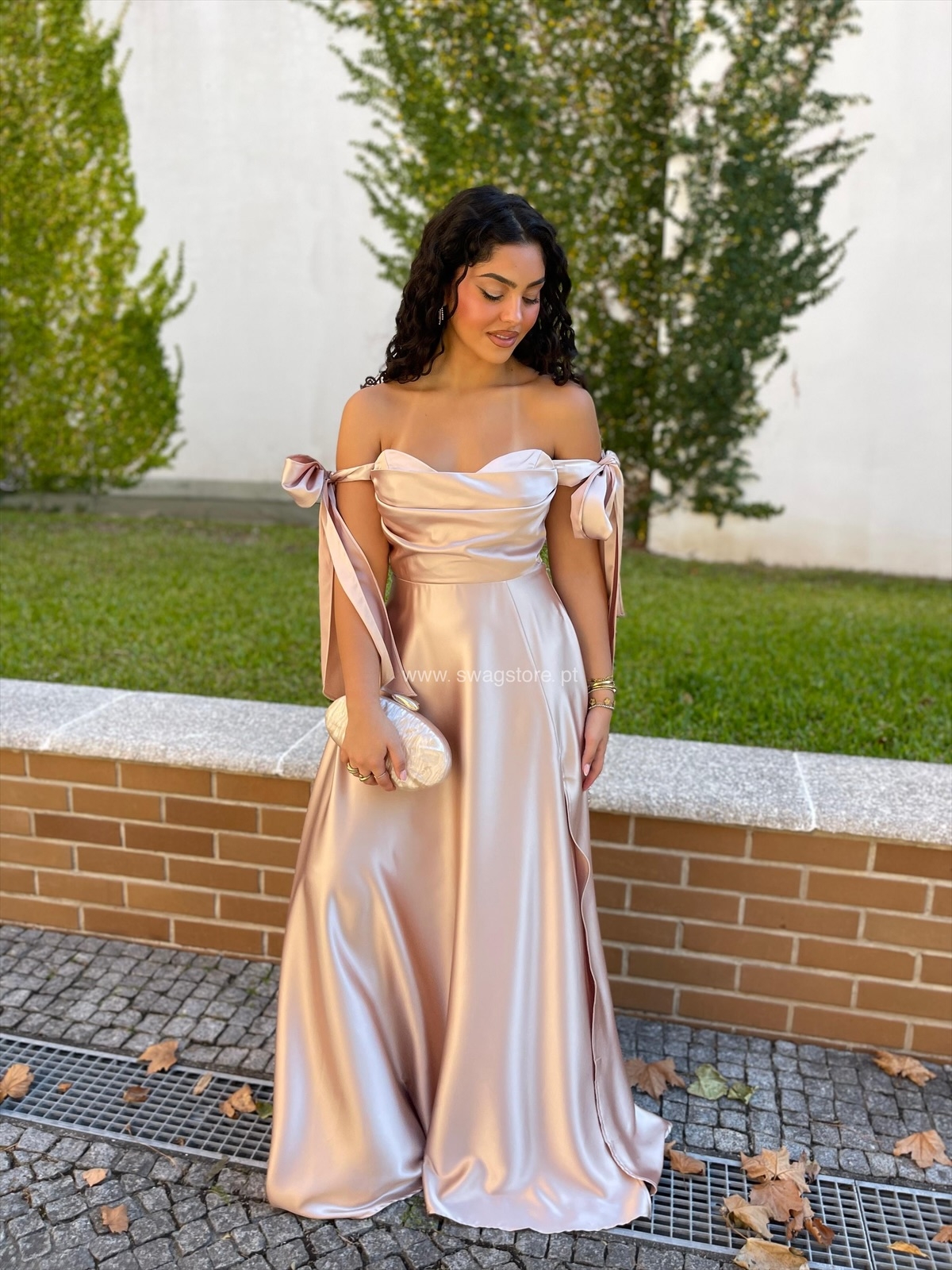 ISABEL TAUPE